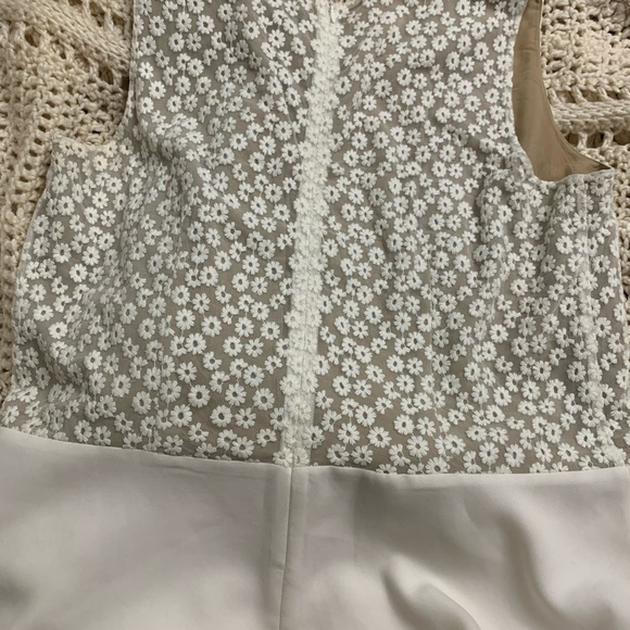 Floral Top - Picture 4 of 8